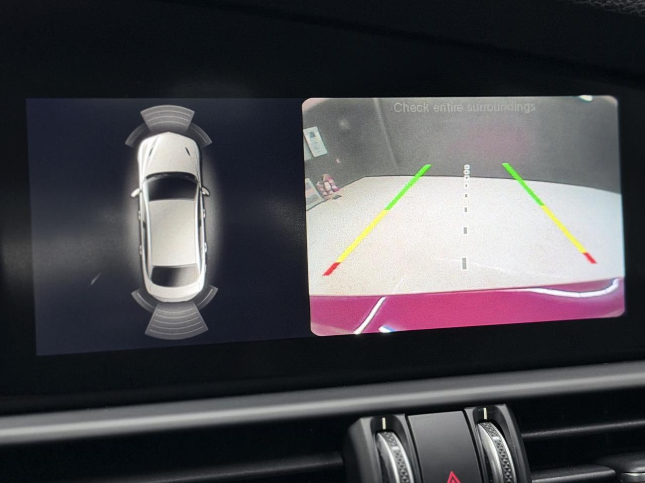 2017 Alfa Romeo Giulia TI|NAV|BACKUP|HK SOUND|PANO|ONE OWNER| Photo