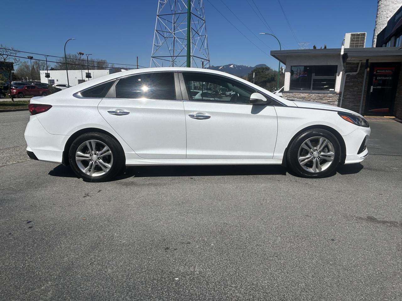 2018 Hyundai Sonata GLS - Photo #5