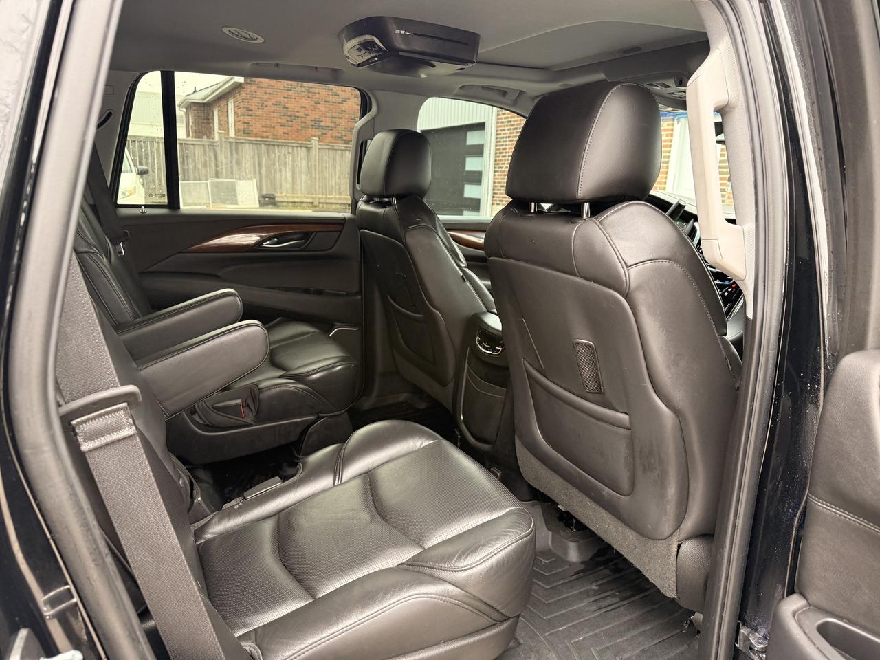 2019 Cadillac Escalade LUXURY Photo