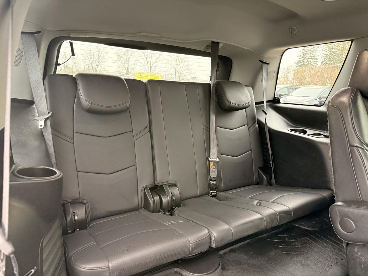 2019 Cadillac Escalade LUXURY Photo