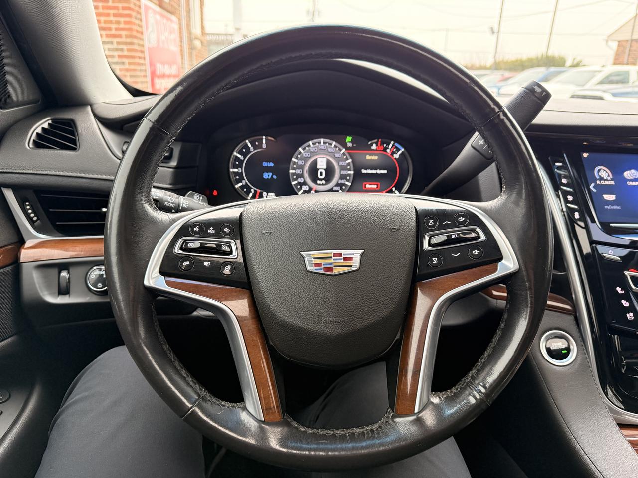 2019 Cadillac Escalade LUXURY Photo