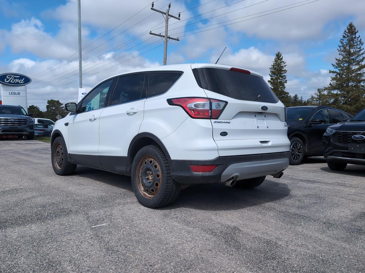 2017 Ford Escape SE 4WD Photo3