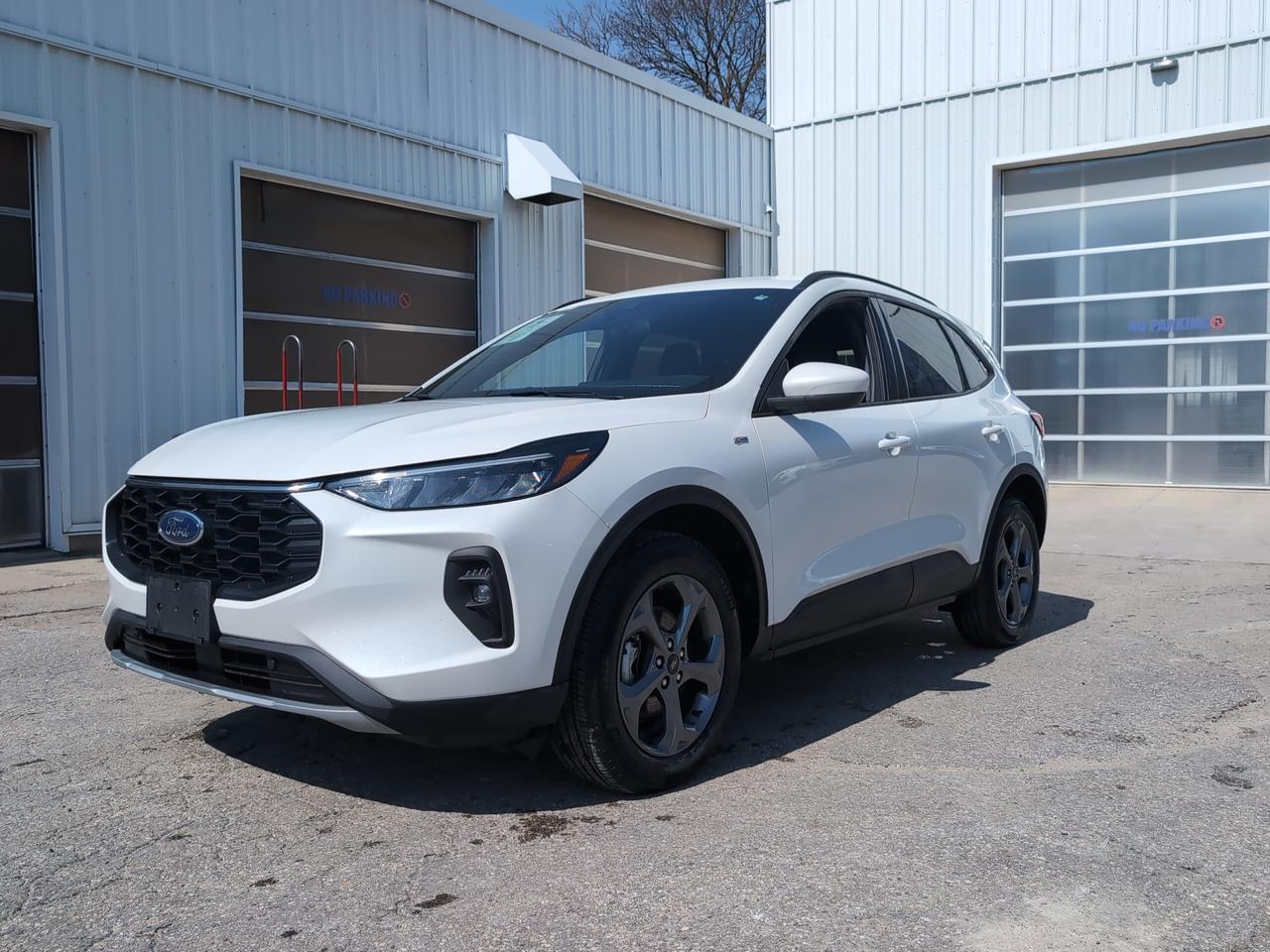 <p>This one owner, accident free trade includes:</p><p>- Power Drivers Seat<br>- Heated Front Seats<br>- Heated Steering Wheel<br>- Remote Start<br>- Reverse Camera<br>- Keyless Entry w/ Push Button Start<br>- Adaptive Cruise Control<br>- Lane Keeping System<br>- Rear parking System<br>- Dual Zone Air Conditioning<br><br>Sold and Serviced at Leslie Motors</p>