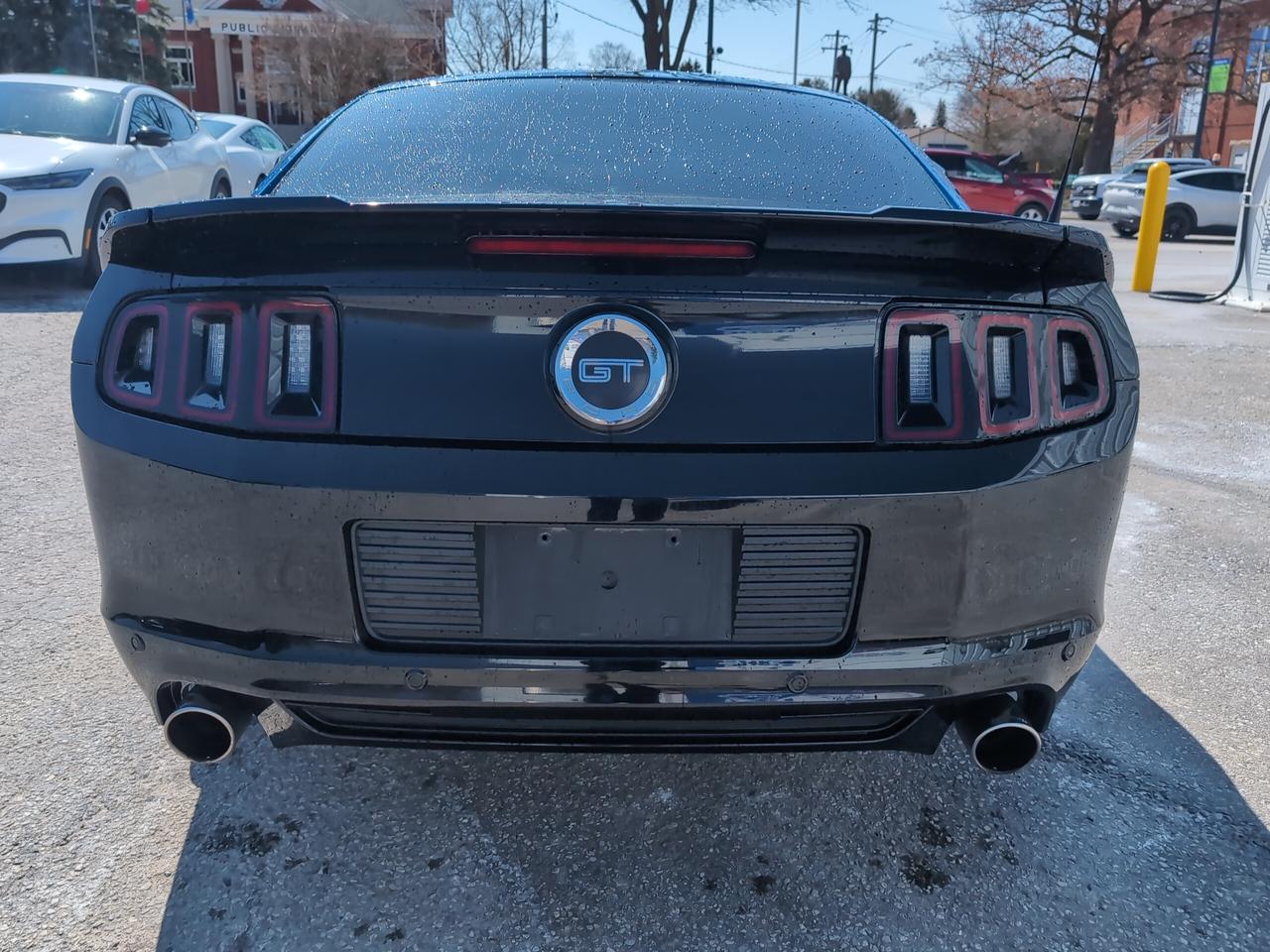 2013 Ford Mustang GT Photo4