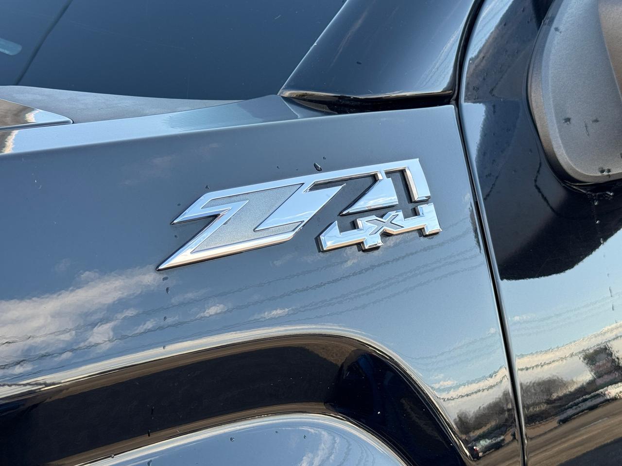1775525120