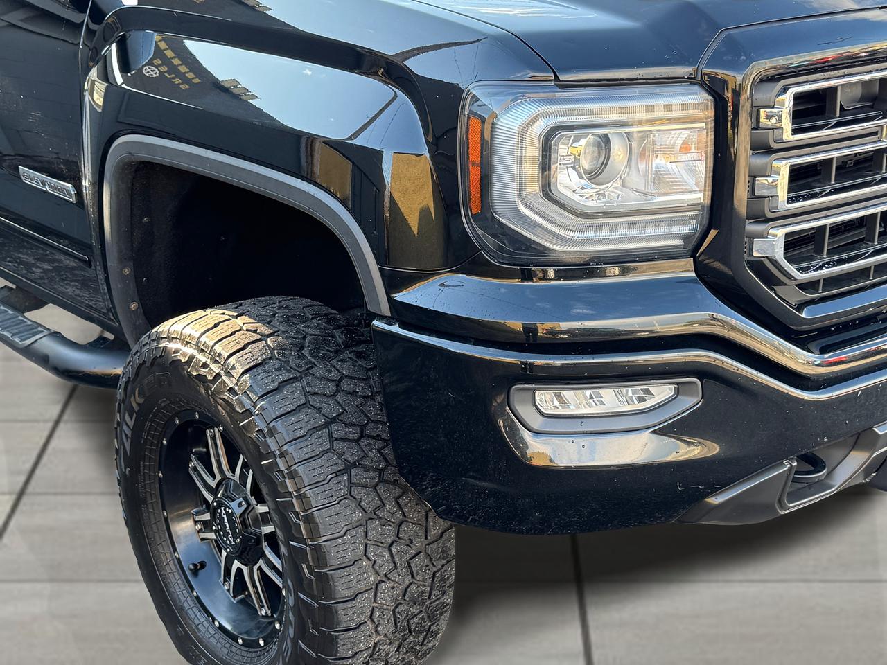 2018 GMC Sierra 1500 5.3L V8 4WD Crew SLE+Lifted+Tinted+Rust Proofed Photo