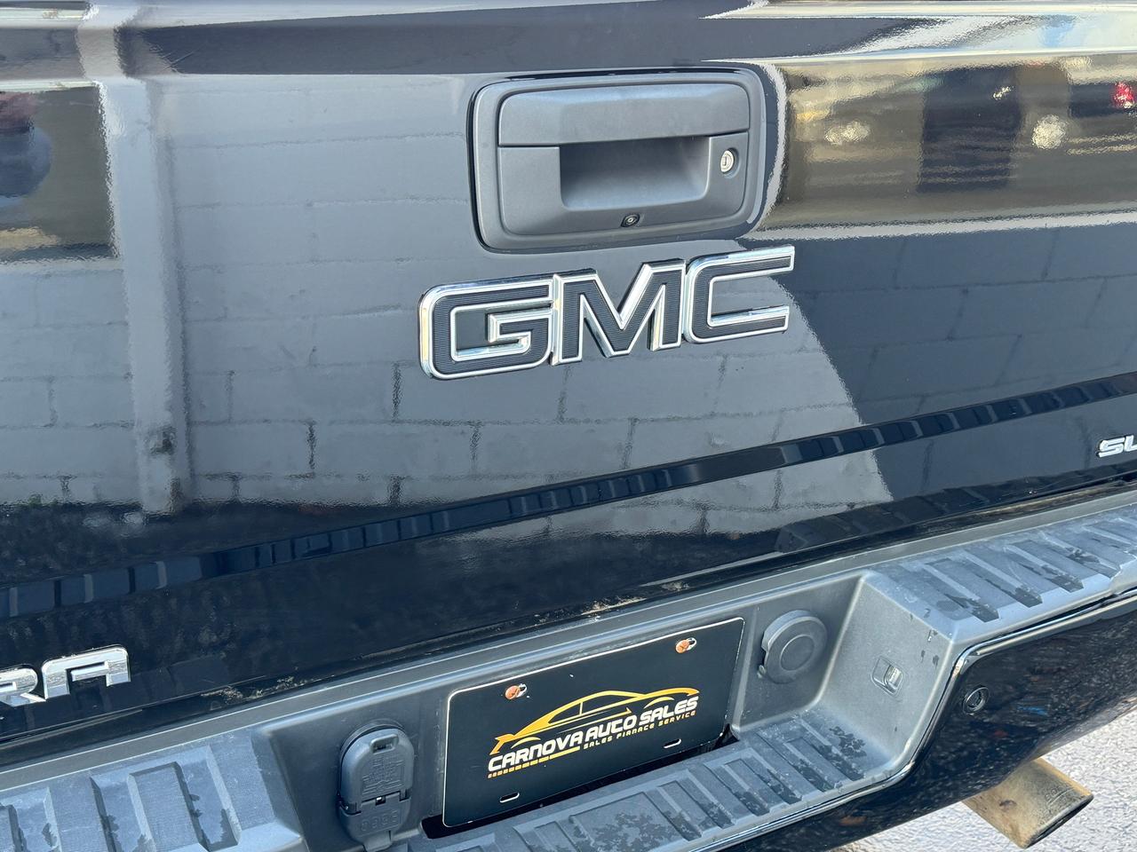 2018 GMC Sierra 1500 5.3L V8 4WD Crew SLE+Lifted+Tinted+Rust Proofed Photo
