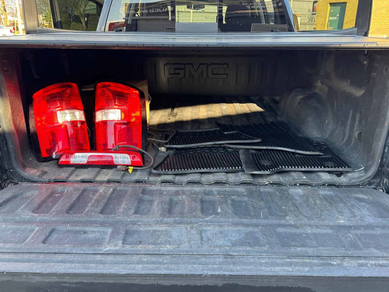 2018 GMC Sierra 1500 5.3L V8 4WD Crew SLE+Lifted+Tinted+Rust Proofed Photo