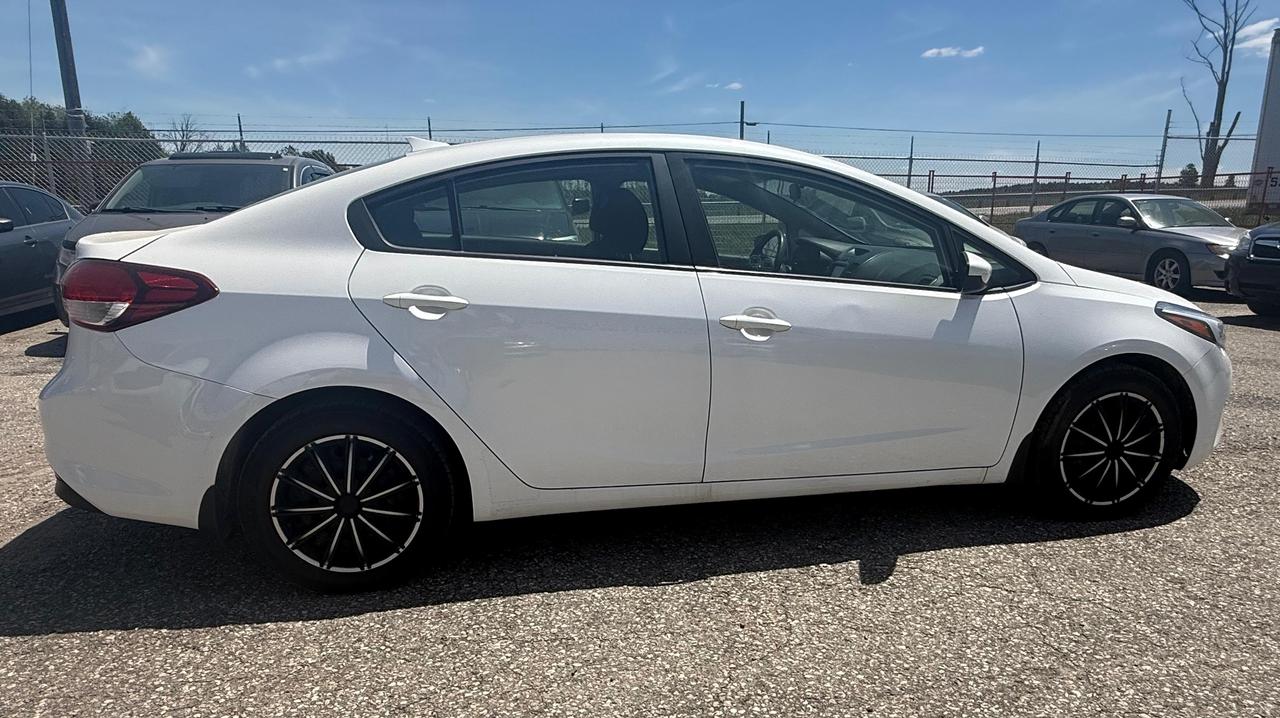 2018 Kia Forte LX Photo