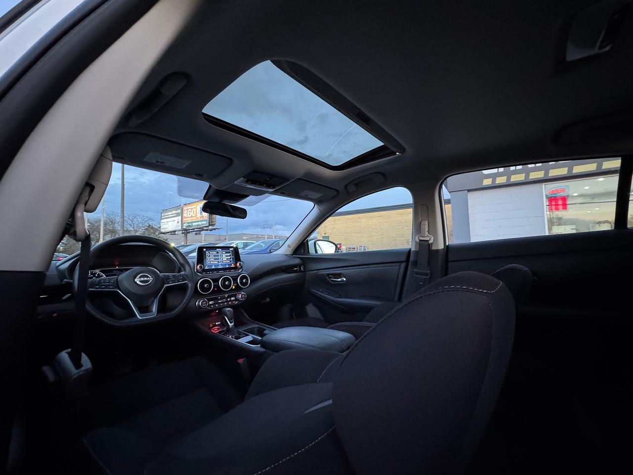 2024 Nissan Sentra SV MOONROOF+ONE OWNER+CLEAN CARFAX Photo
