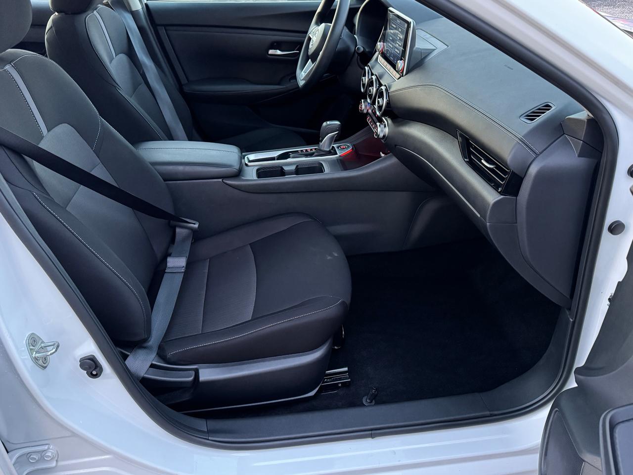 2024 Nissan Sentra SV MOONROOF+ONE OWNER+CLEAN CARFAX Photo