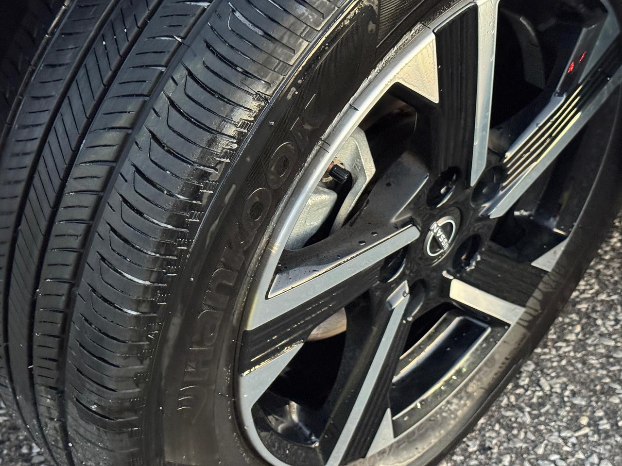 2024 Nissan Sentra SV MOONROOF+ONE OWNER+CLEAN CARFAX Photo