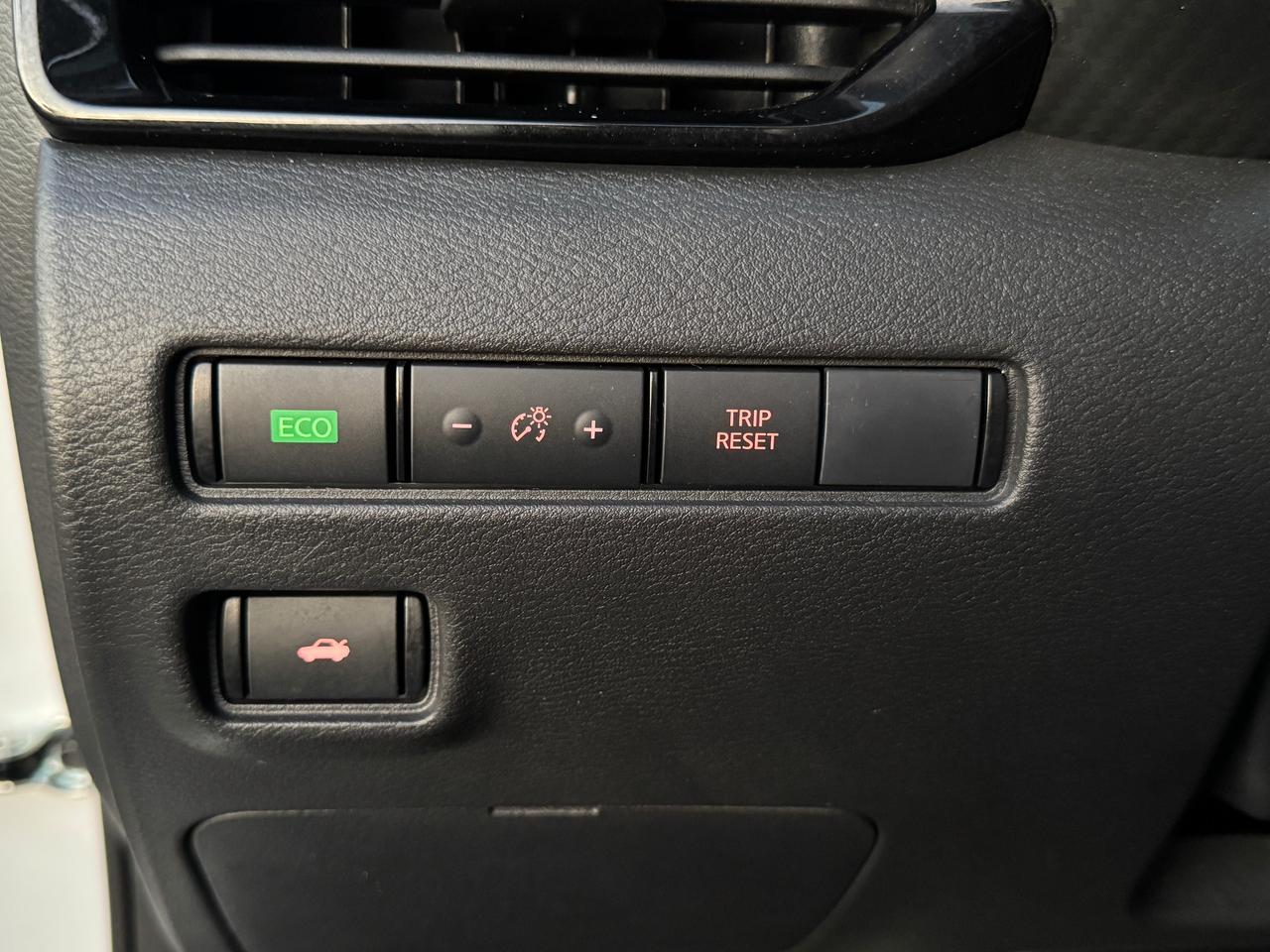 2024 Nissan Sentra SV MOONROOF+ONE OWNER+CLEAN CARFAX Photo