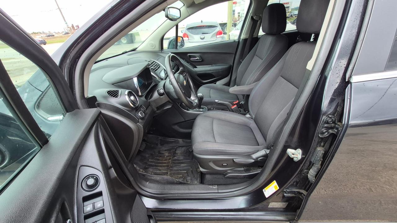 2013 Chevrolet Trax LT, 2 SET OF WHEELS, AWD, CERTIFIED Photo