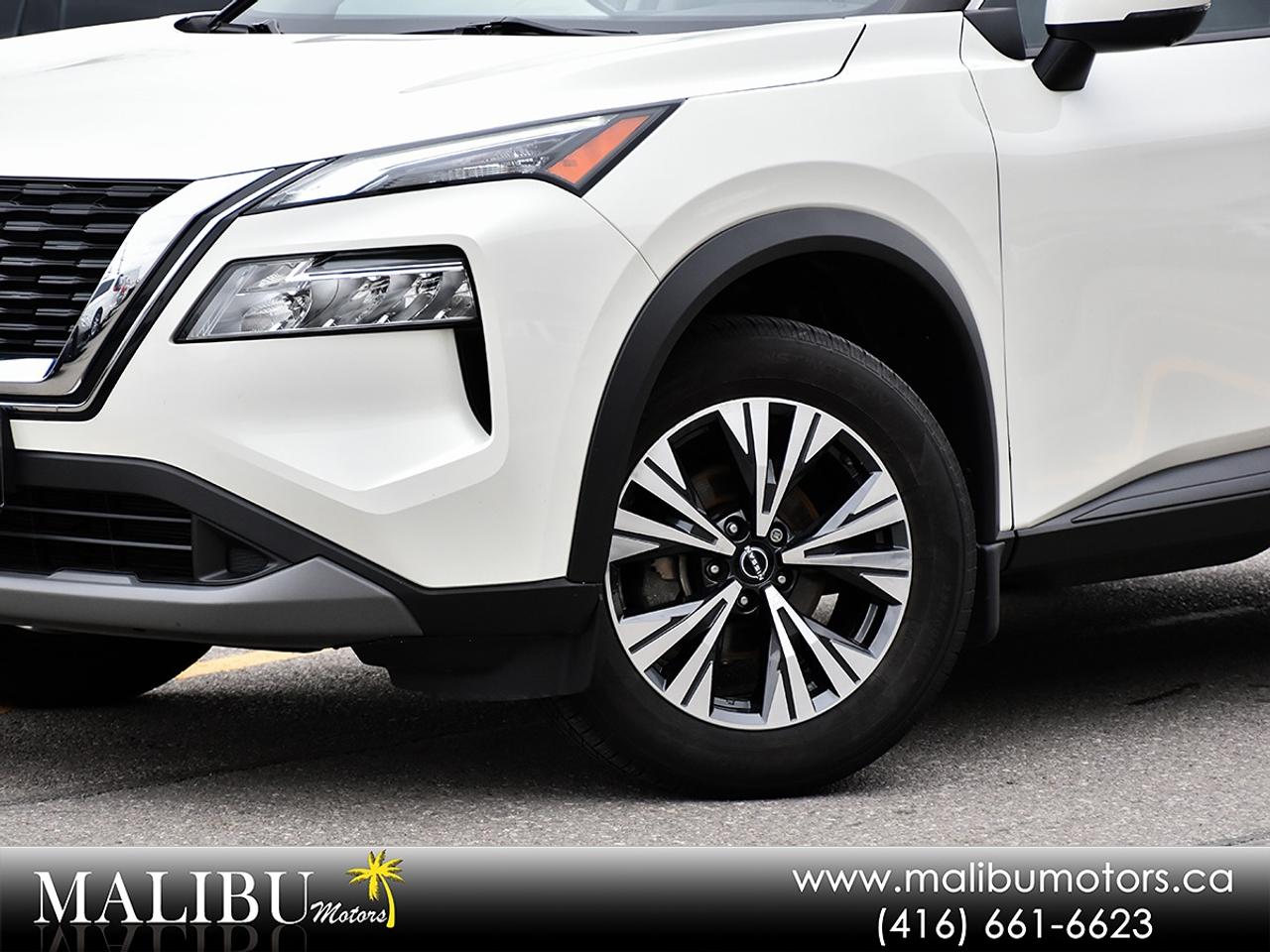 2022 Nissan Rogue SV Photo