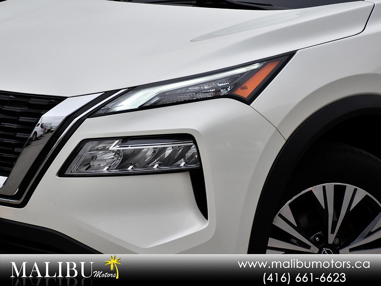 2022 Nissan Rogue SV Photo