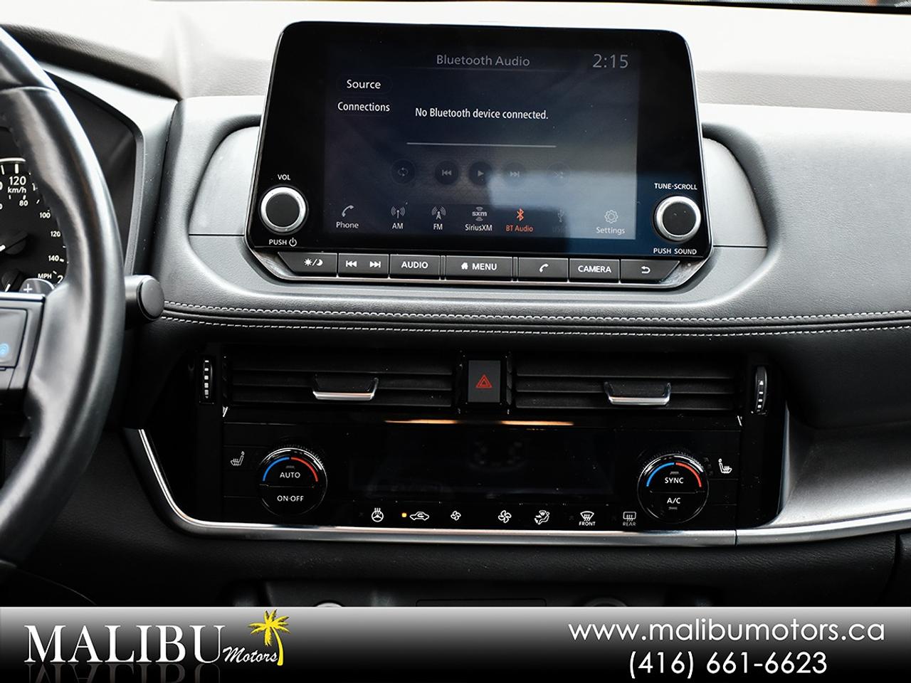 2022 Nissan Rogue SV Photo