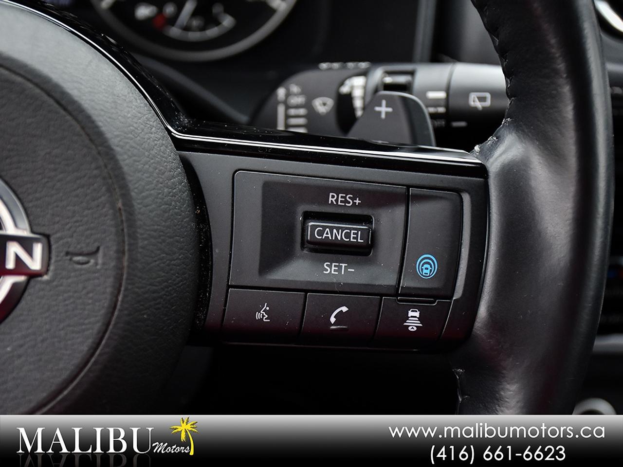 2022 Nissan Rogue SV Photo