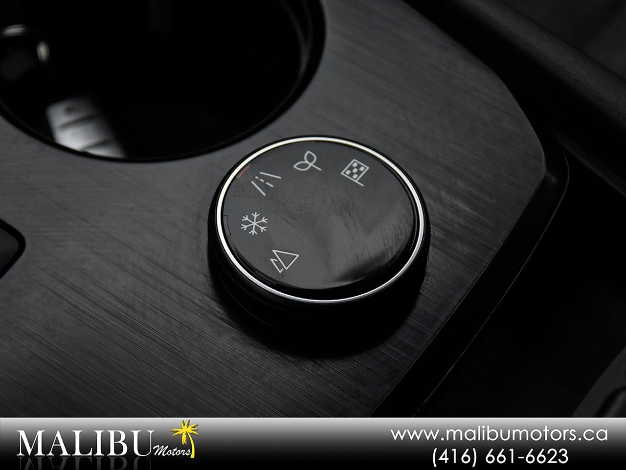 2022 Nissan Rogue SV Photo