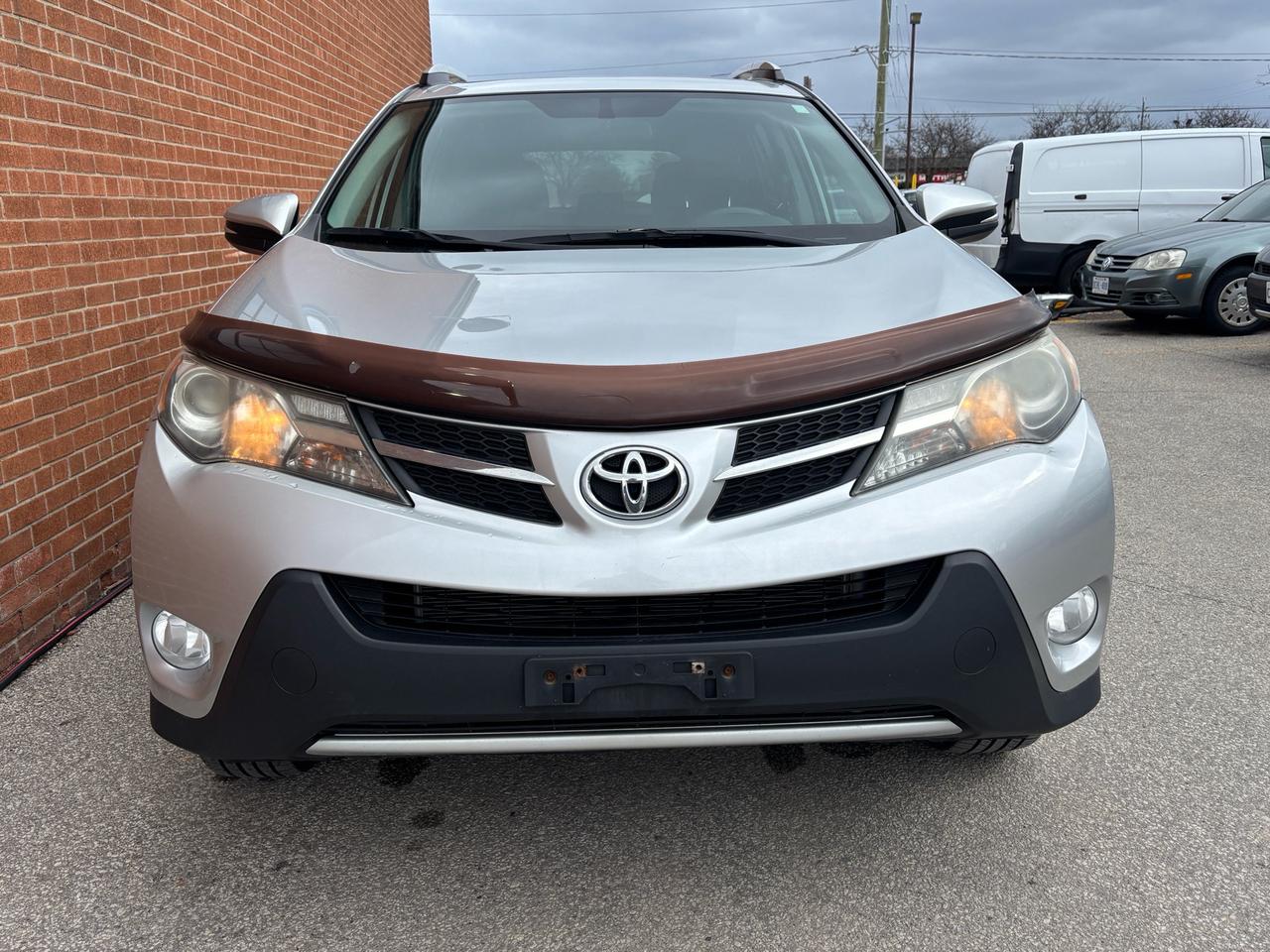 2014 Toyota RAV4 FWD 4dr XLE Photo
