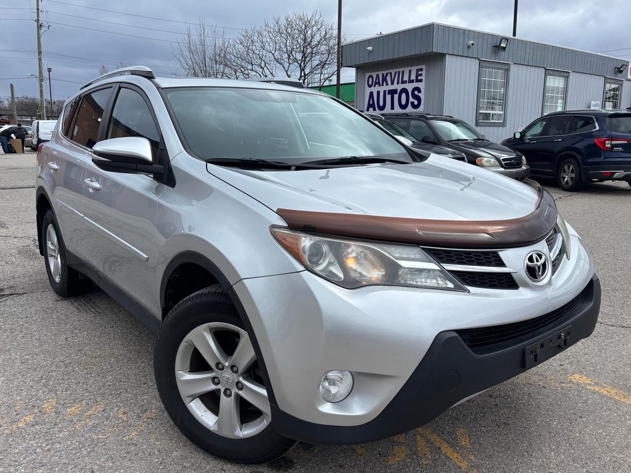 2014 Toyota RAV4 FWD 4dr XLE Photo