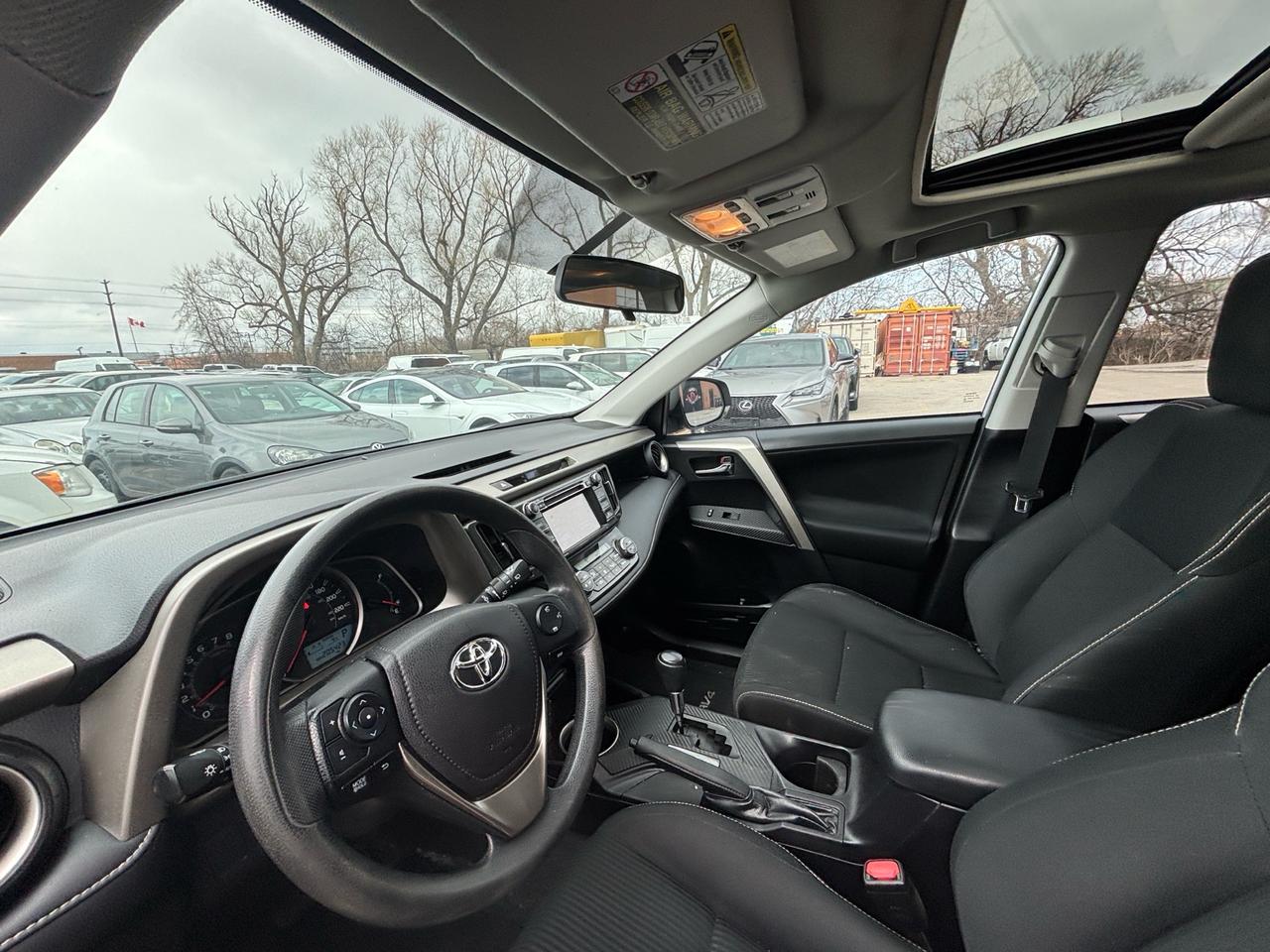 2014 Toyota RAV4 FWD 4dr XLE Photo