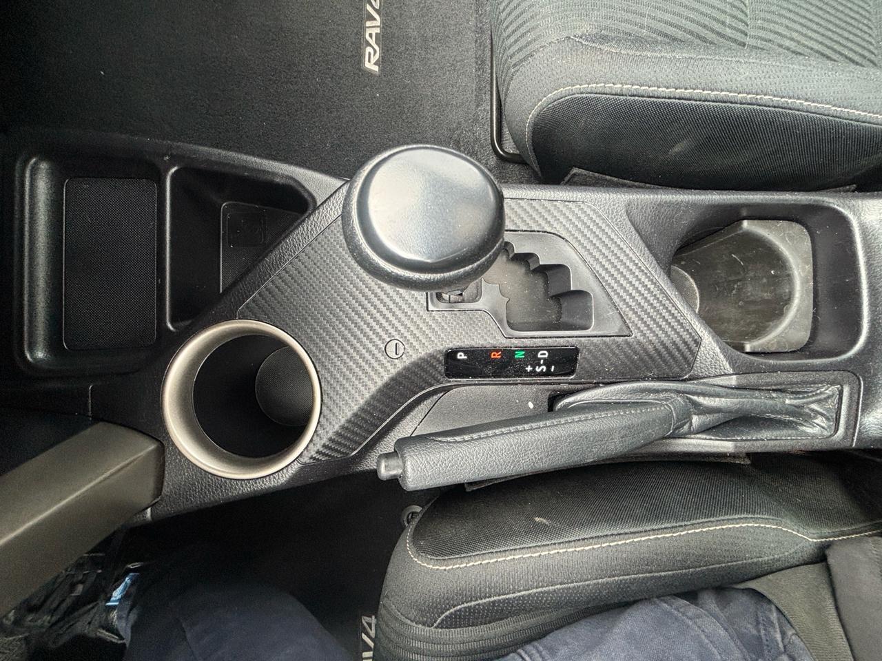 2014 Toyota RAV4 FWD 4dr XLE Photo