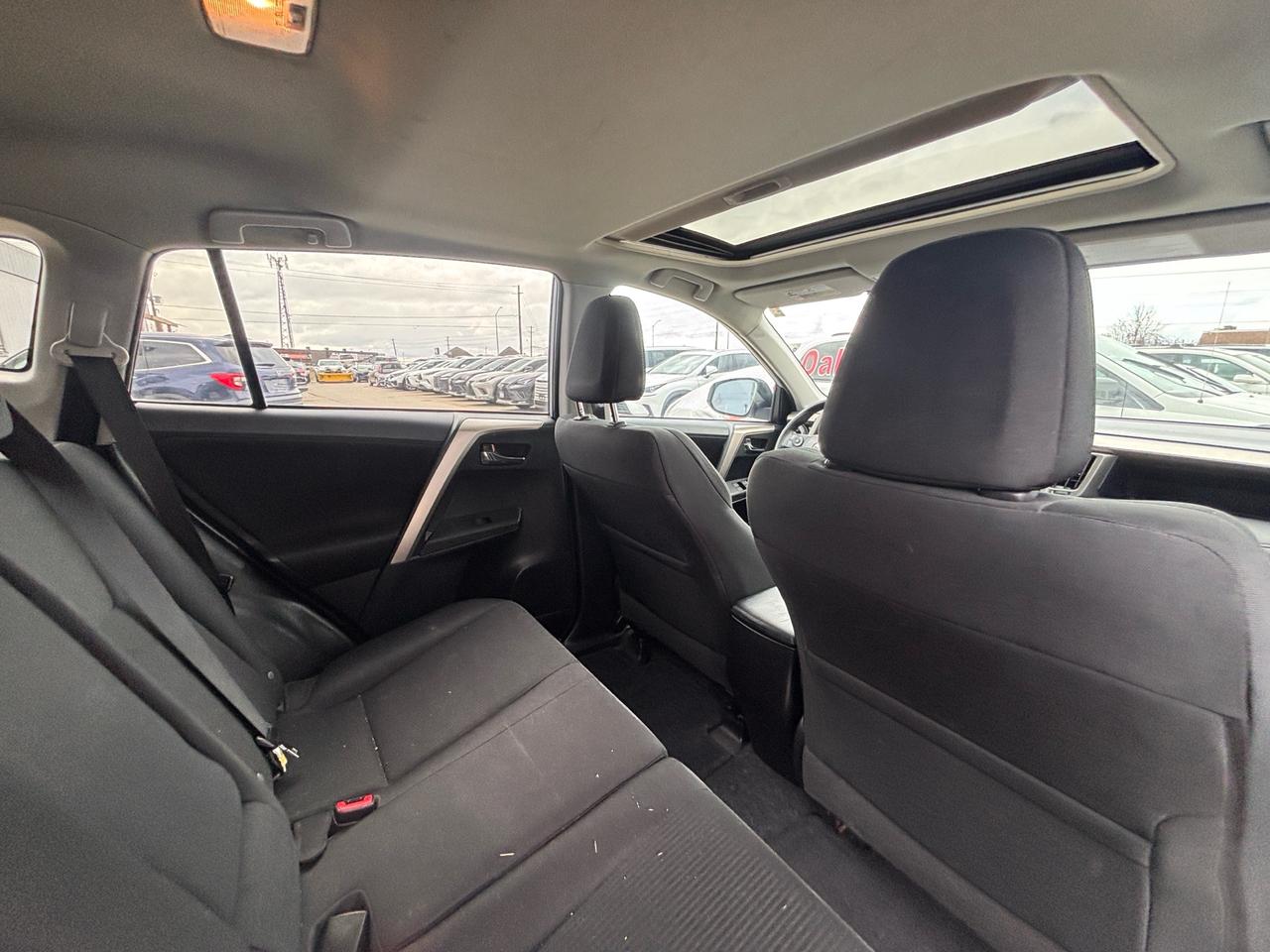 2014 Toyota RAV4 FWD 4dr XLE Photo