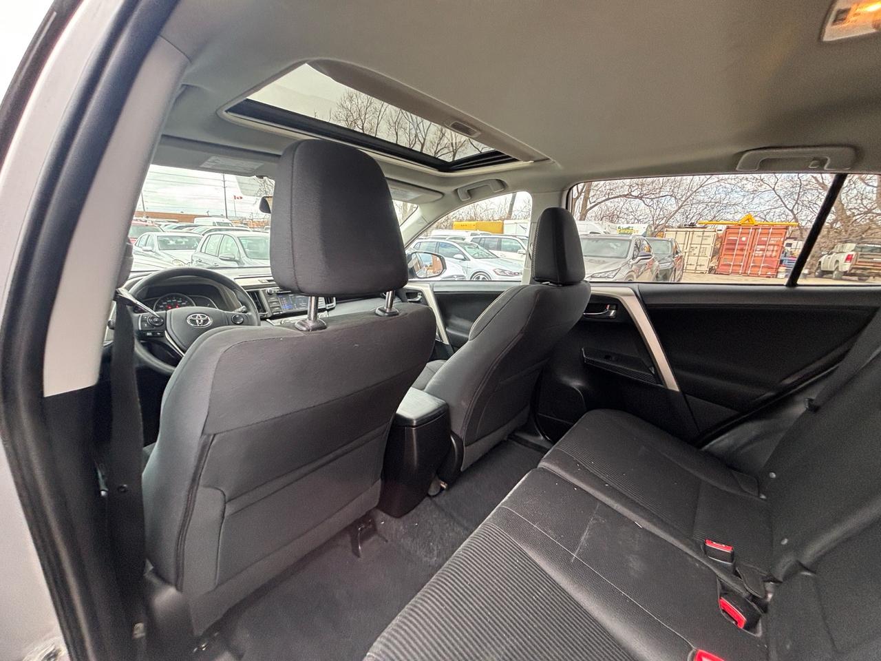 2014 Toyota RAV4 FWD 4dr XLE Photo