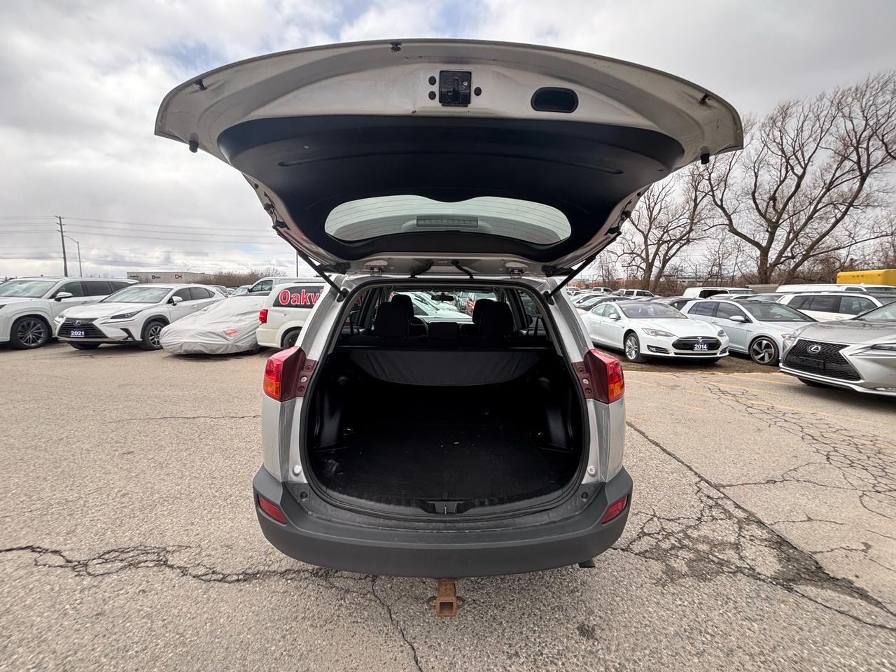 2014 Toyota RAV4 FWD 4dr XLE Photo