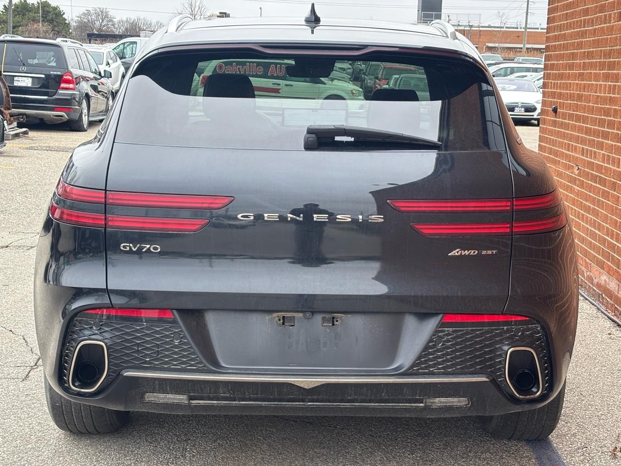 2023 Genesis GV70 2.5T Advanced Plus AWD Photo