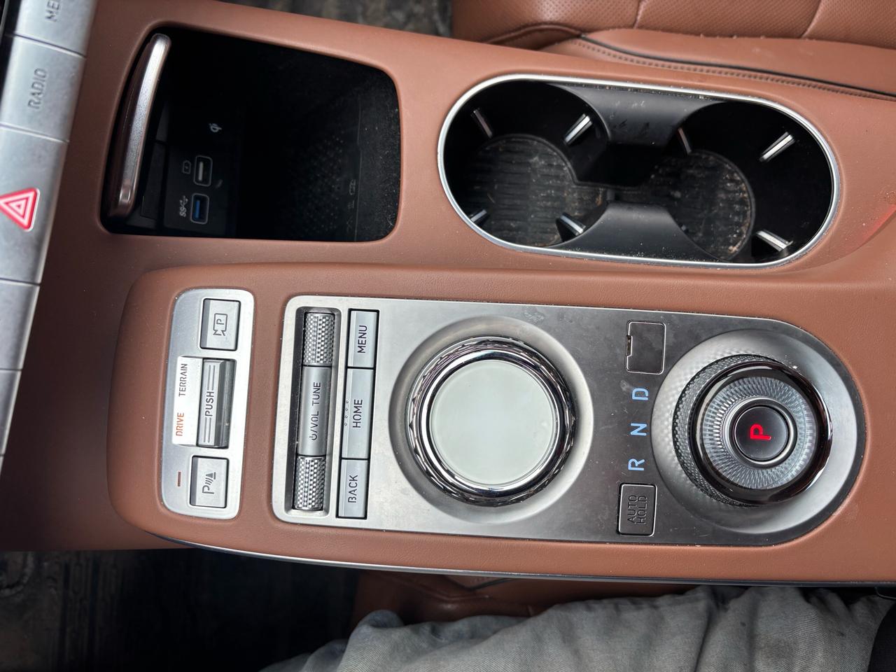 2023 Genesis GV70 2.5T Advanced Plus AWD Photo