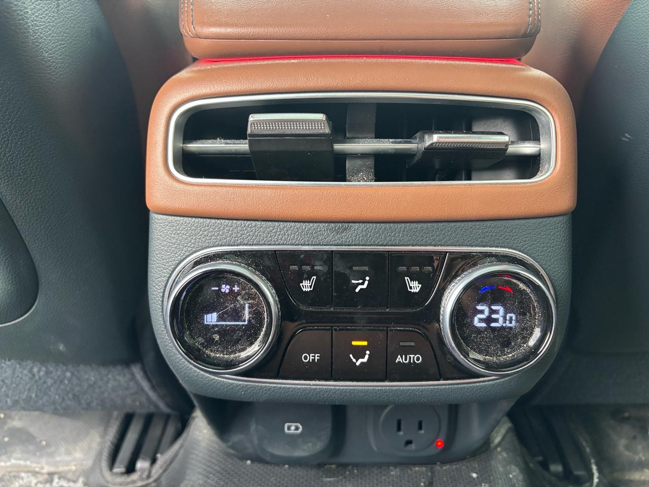 2023 Genesis GV70 2.5T Advanced Plus AWD Photo