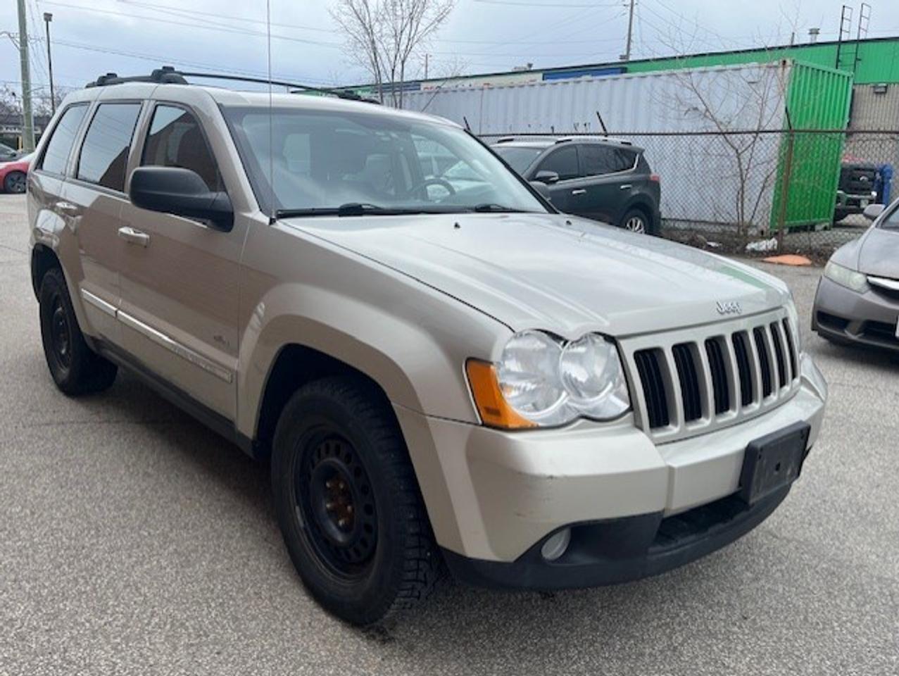 2010 Jeep Grand Cherokee 4WD 4dr North Photo