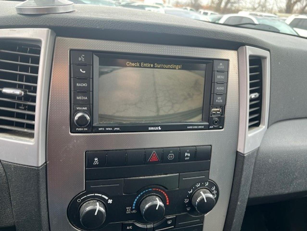 2010 Jeep Grand Cherokee 4WD 4dr North Photo
