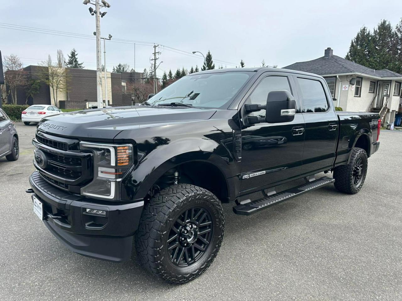 Used 2021 Ford F-350 Super Duty SRW LARIAT FX4 4WD Crew Cab 6.75' Box for sale in Surrey, BC
