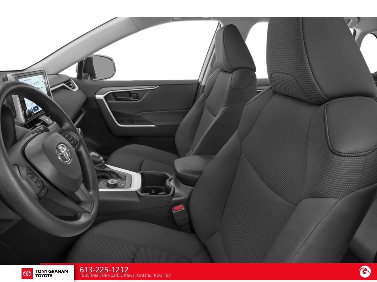 2024 Toyota RAV4 Hybrid LE Photo