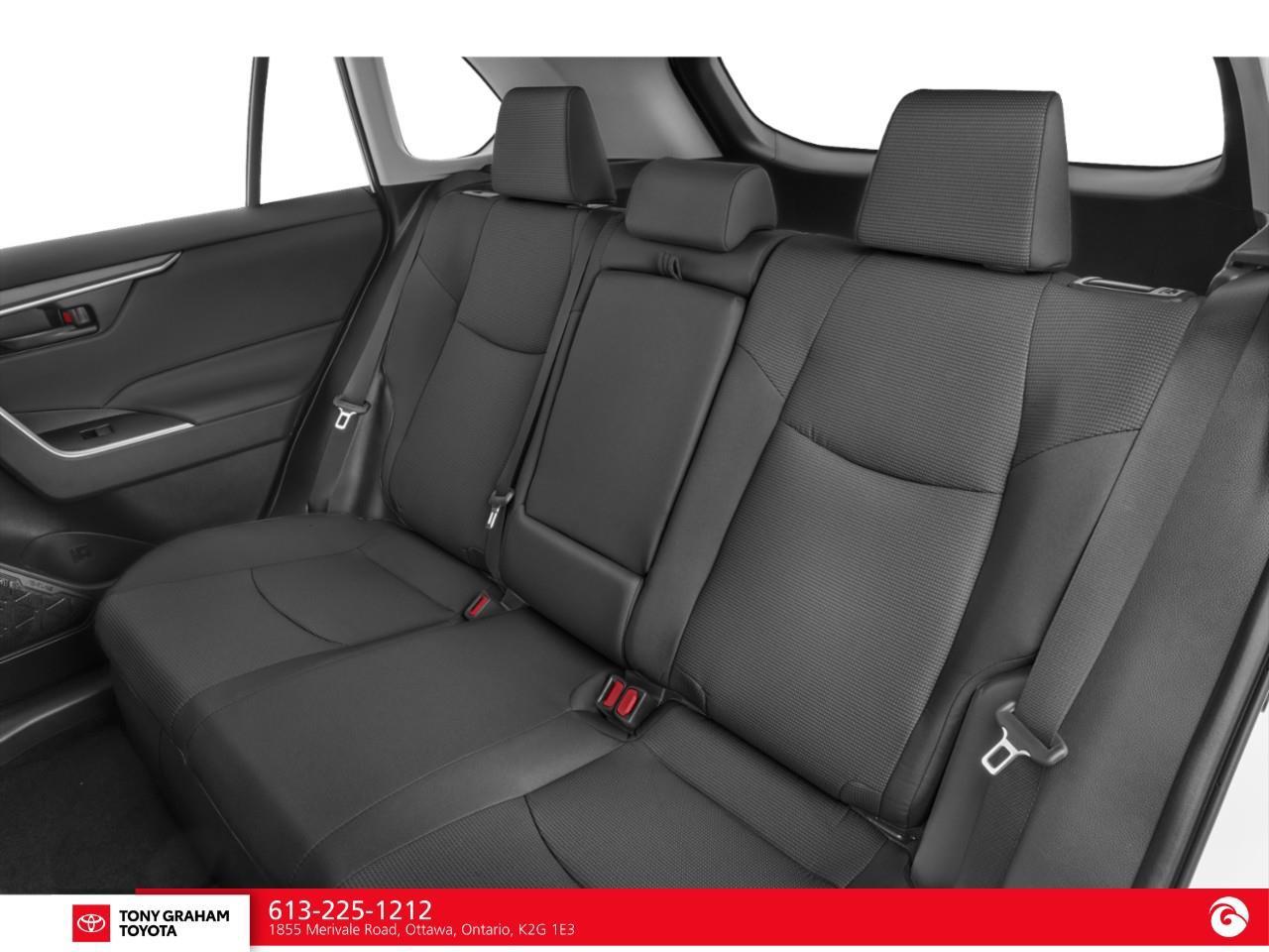 2024 Toyota RAV4 Hybrid LE Photo