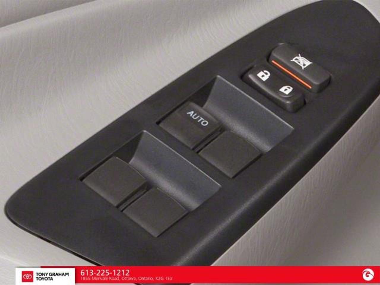 2013 Toyota Tacoma V6 Photo