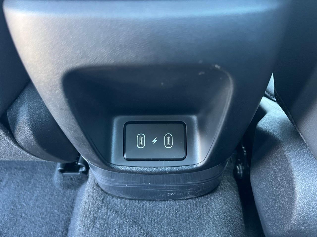 2026 Hyundai Elantra Luxury IVT Photo