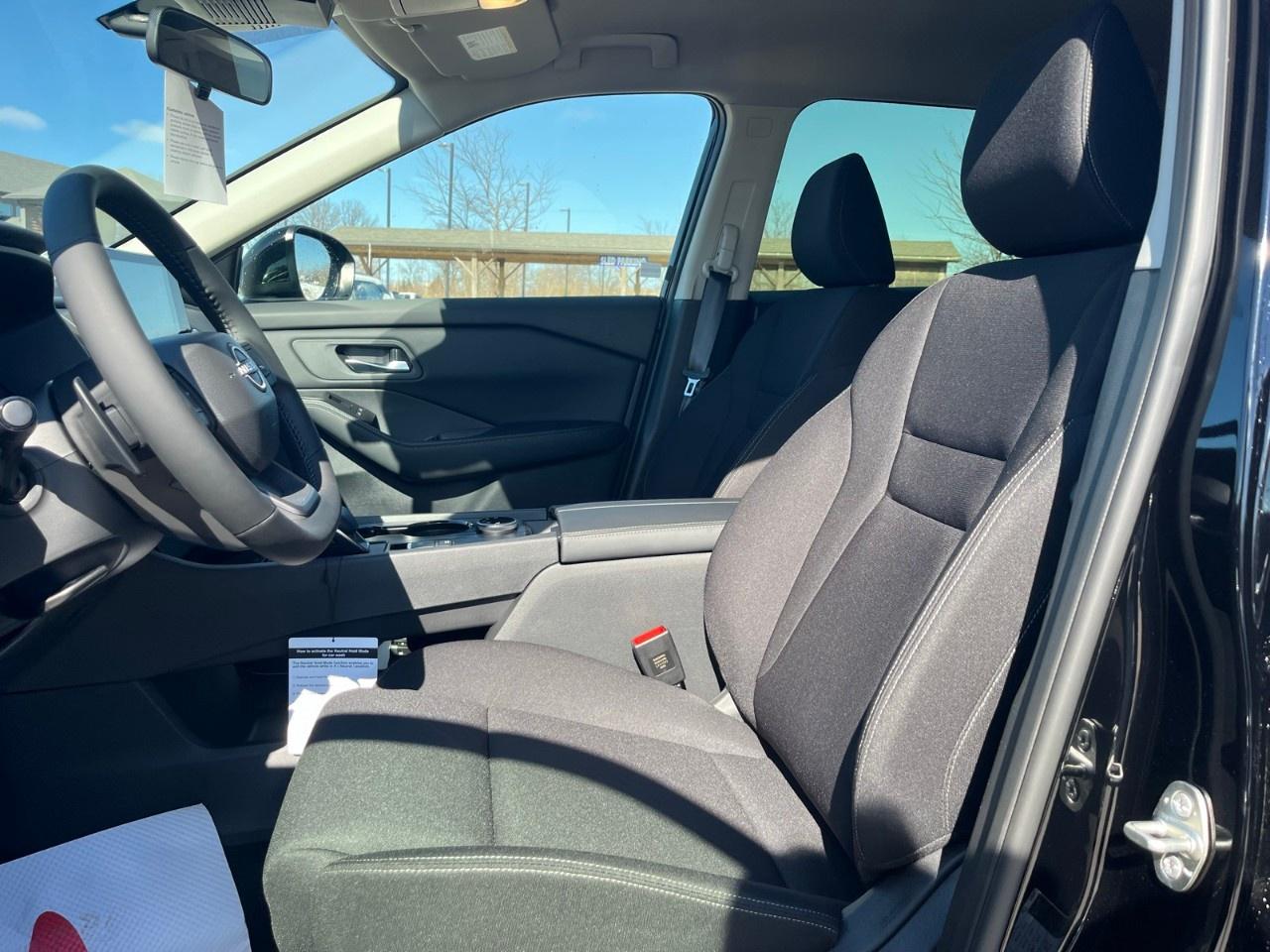 2026 Nissan Rogue AWD S Photo