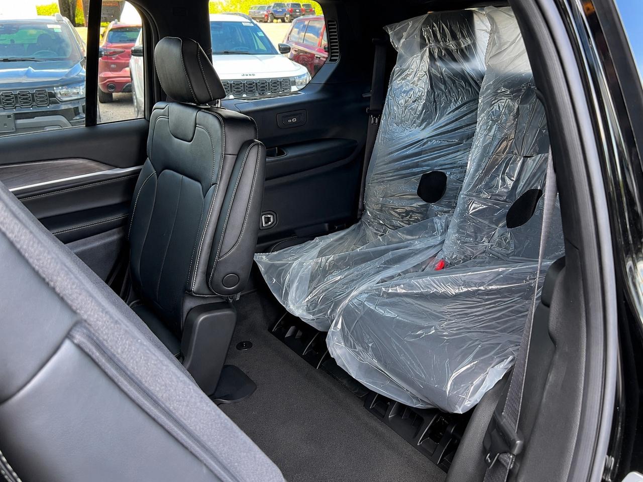2026 Jeep Grand Cherokee L L LIMITED RESERVE | Premium Pack | Tow Pkg Photo