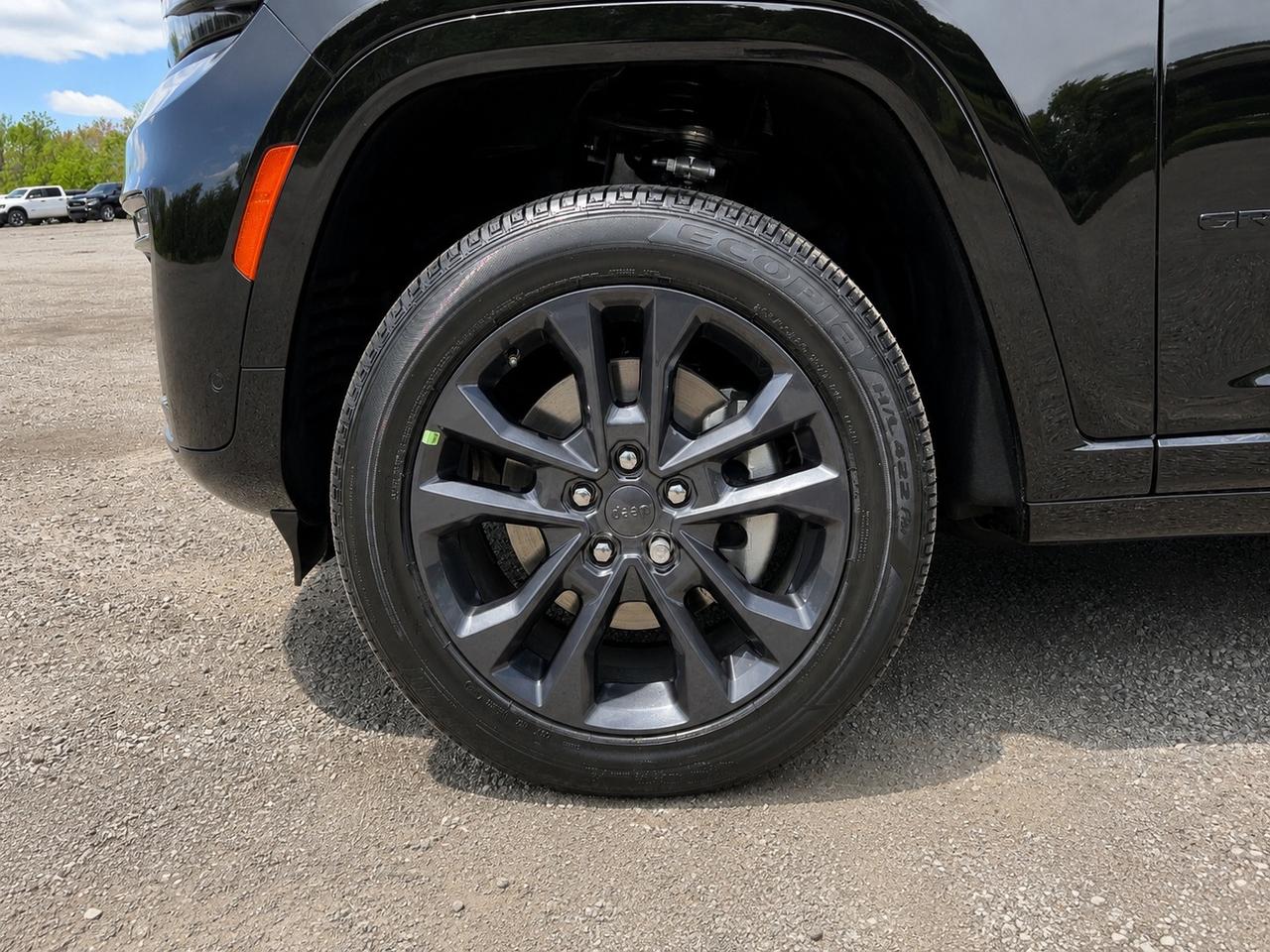 2026 Jeep Grand Cherokee L L LIMITED RESERVE | Leather | Heated  Vented Seats Photo