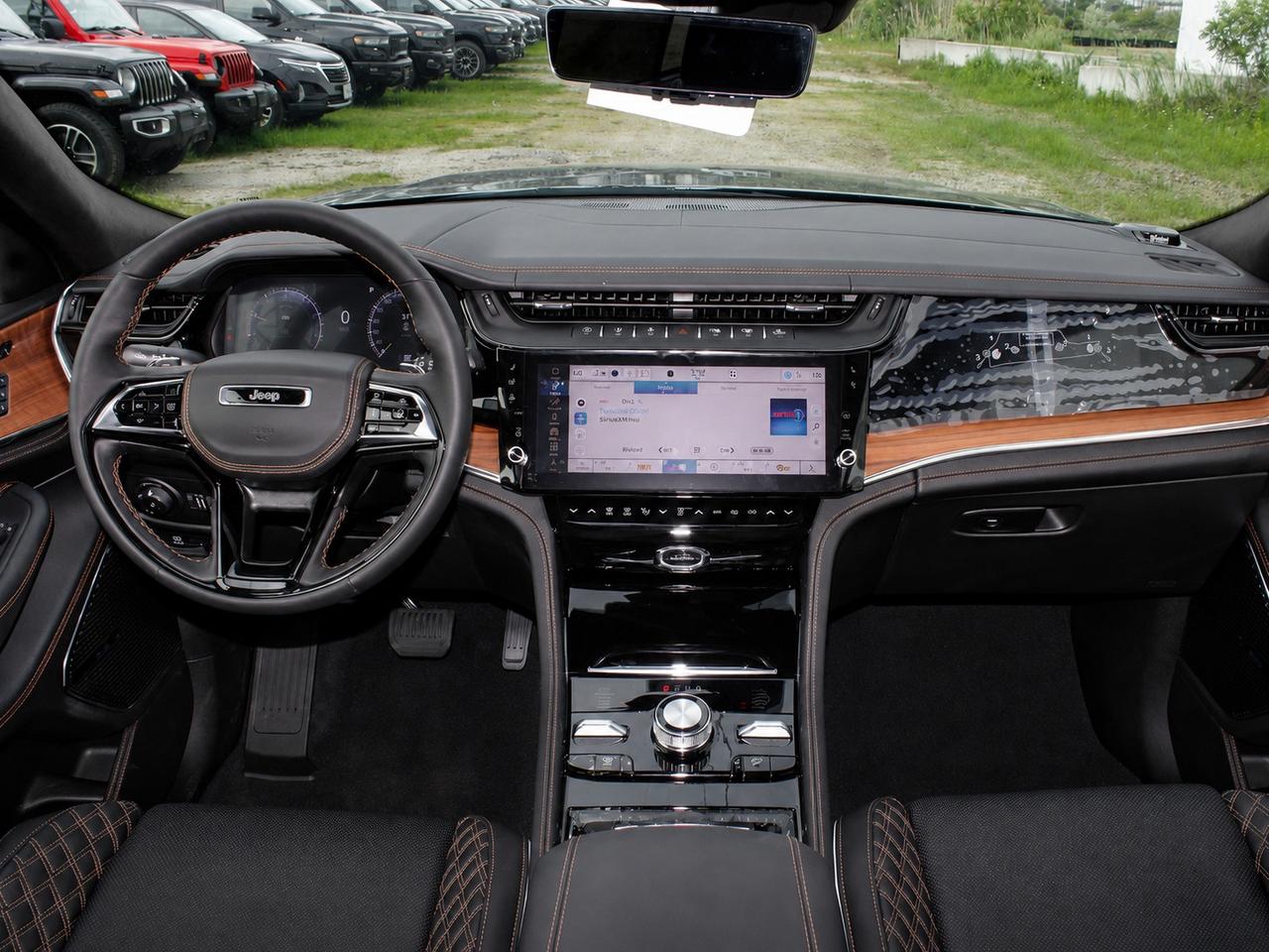 2026 Jeep Grand Cherokee SUMMIT | Hands Free Active Drive Assist Photo