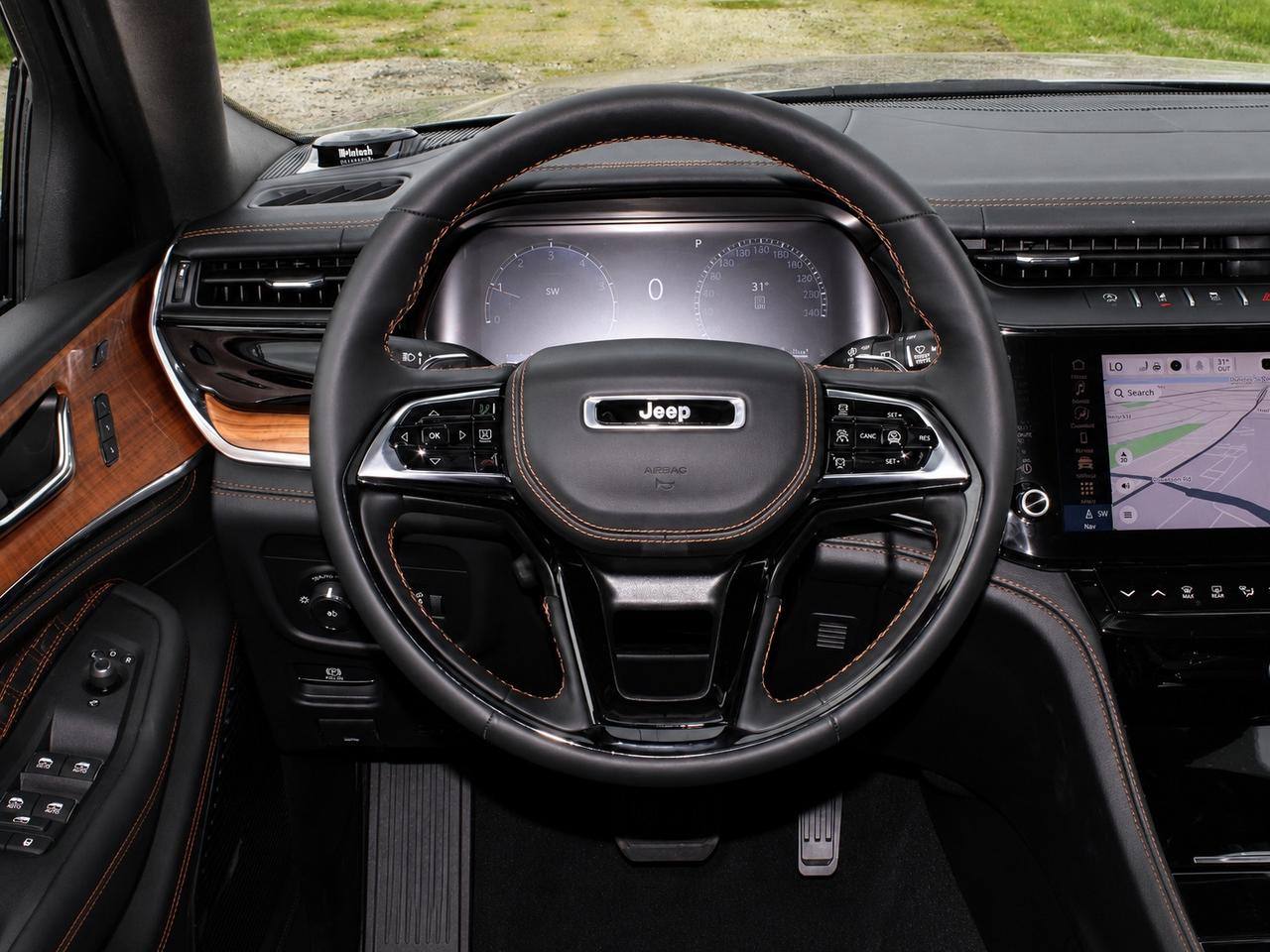 2026 Jeep Grand Cherokee SUMMIT | Hands Free Active Drive Assist Photo