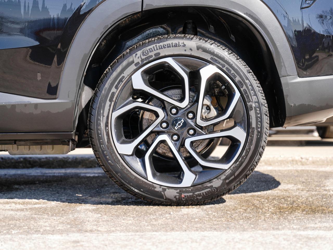 2025 Chevrolet Trax FWD 4dr 2RS | SURPRISINGLY SPACIOUS Photo