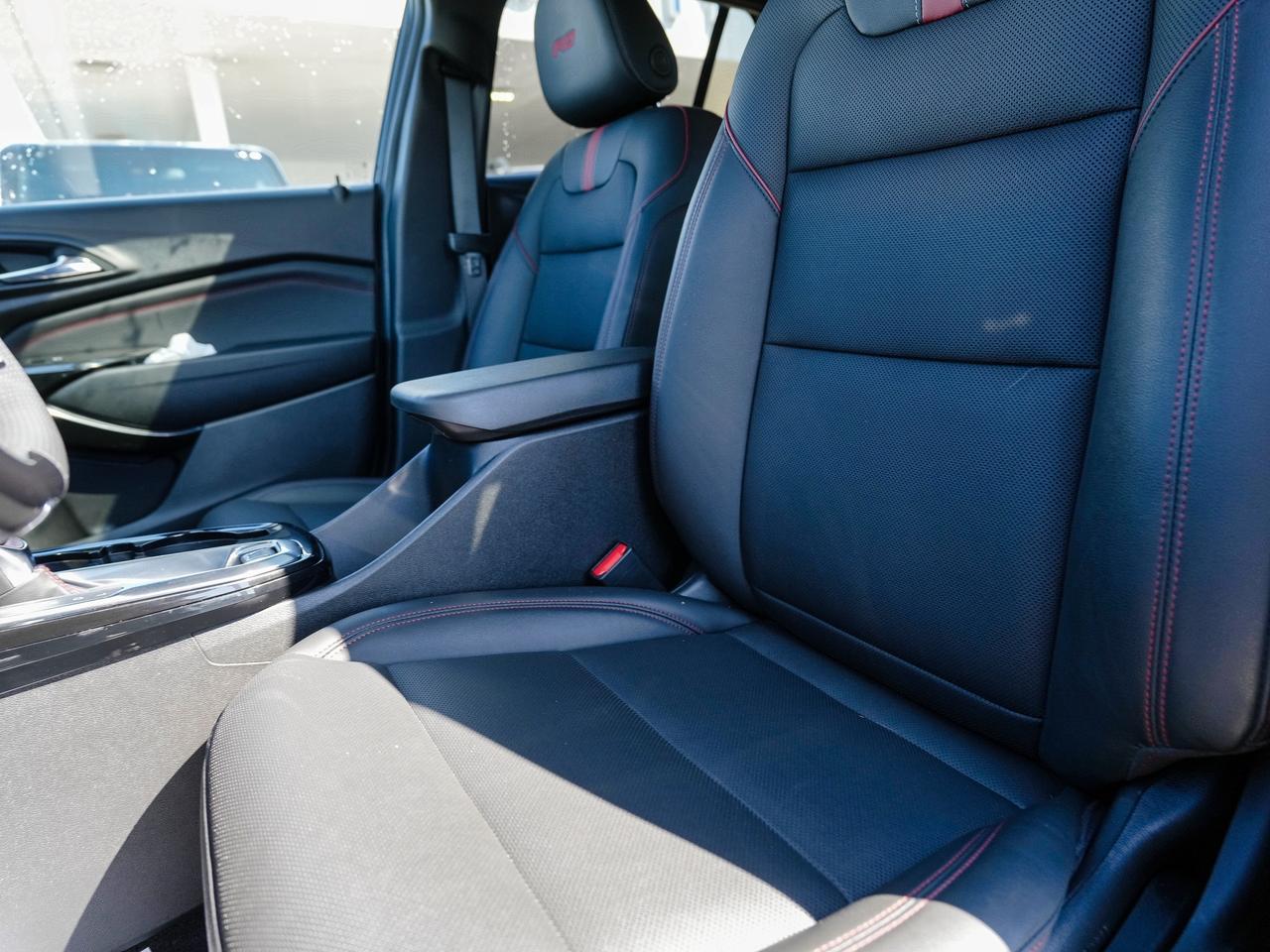 2025 Chevrolet Trax FWD 4dr 2RS | SURPRISINGLY SPACIOUS Photo