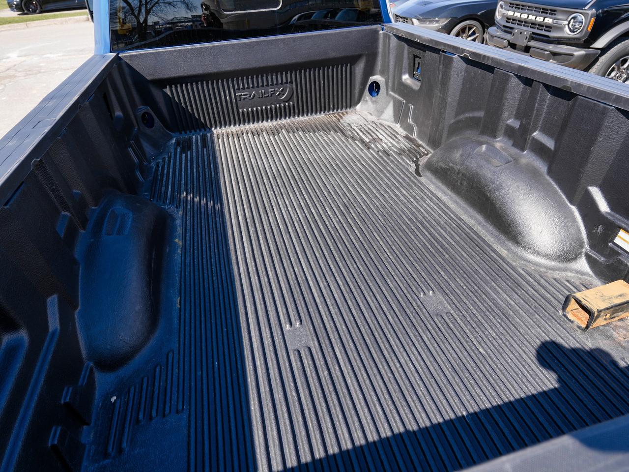 2022 Ford F-350 Super Duty DUALLY | SERIOUS TOWING | ONE OWNER..RARE FIND! Photo