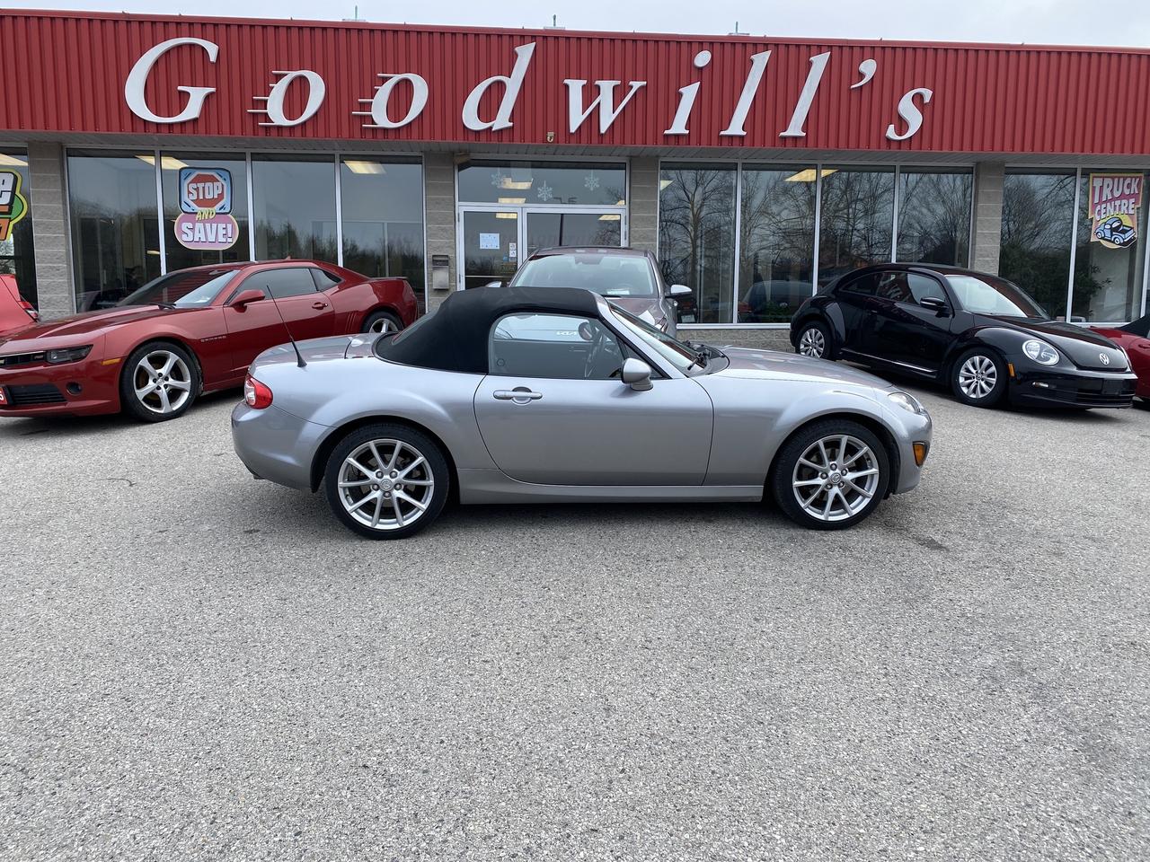 2009 Mazda Miata MX-5 GX, CONVERTIBLE, MANUAL TRANSMISSION, CLEAN CARFAX - Photo #1