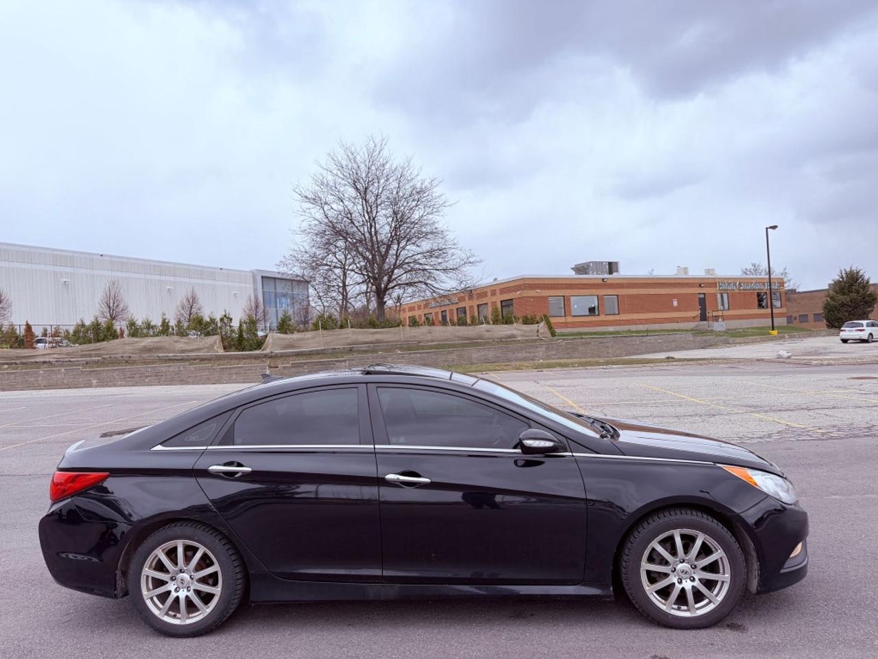 2014 Hyundai Sonata Limited 4dr Sedan Automatic Photo